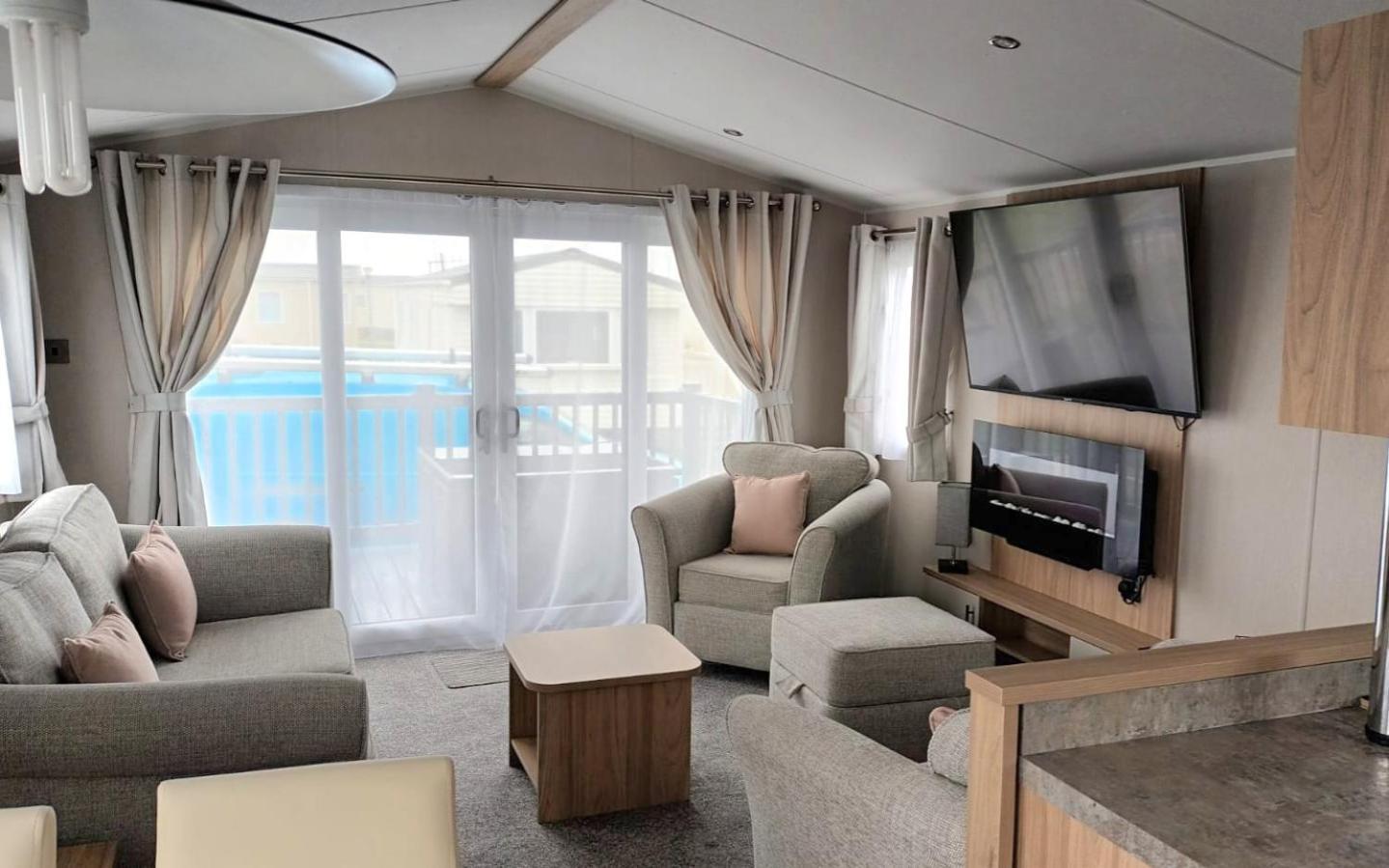 Amor, West Sands Holiday Park, 塞尔西 外观 照片