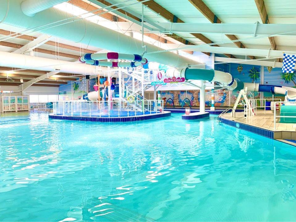Amor, West Sands Holiday Park, 塞尔西 外观 照片